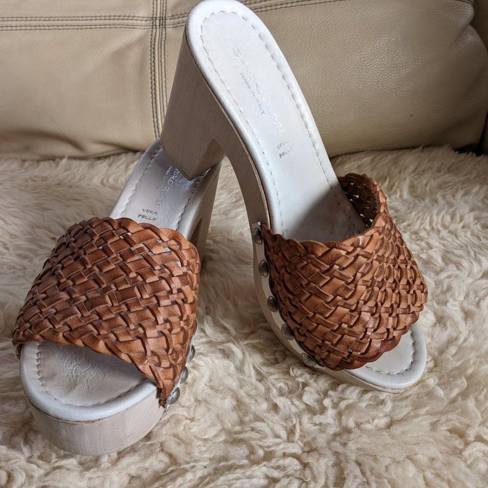 Sandro Rosi Women Clogs, Size 37. Made In Italy